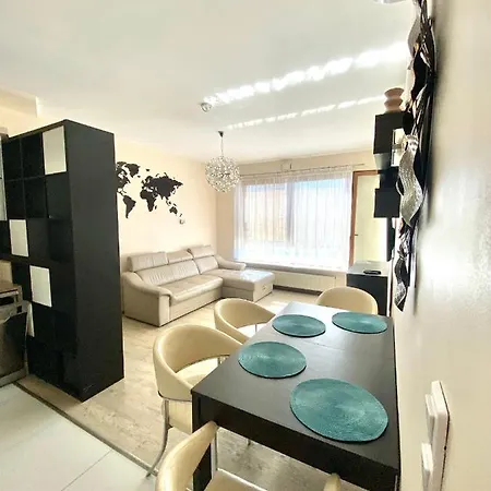 Apartment Metro Ursynow Chopin Airport View Floor *