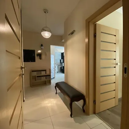 Apartment Metro Ursynow Chopin Airport View Floor *