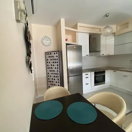 Metro Ursynow Chopin Airport View Floor Apartment Warschau
