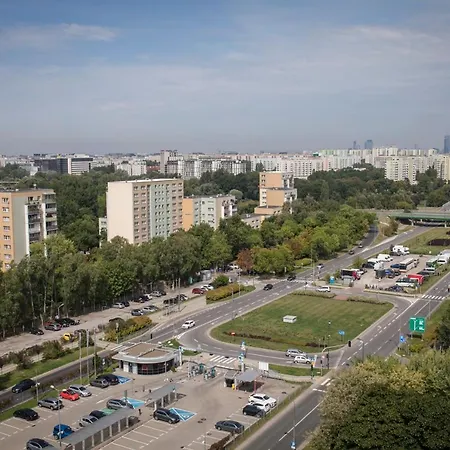 Metro Ursynow Chopin Airport View Floor * Warschau